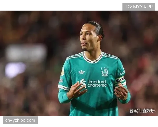 退役名宿费迪南德在播客中谈论范戴克本赛季的防守数据下滑 退役名宿费迪南德在播客中谈论范戴克本赛季的防守数据下滑